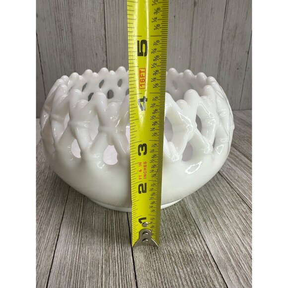 Vtg Westmoreland Milk Glass Bowl Doric Pattern Lacy Lattice Edge 4" Tall 5.5"Dia - Picture 3 of 6